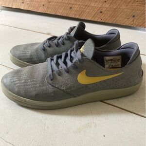 Nike SB Lunarlon Grey Suede Shoes - Size Mens US 9